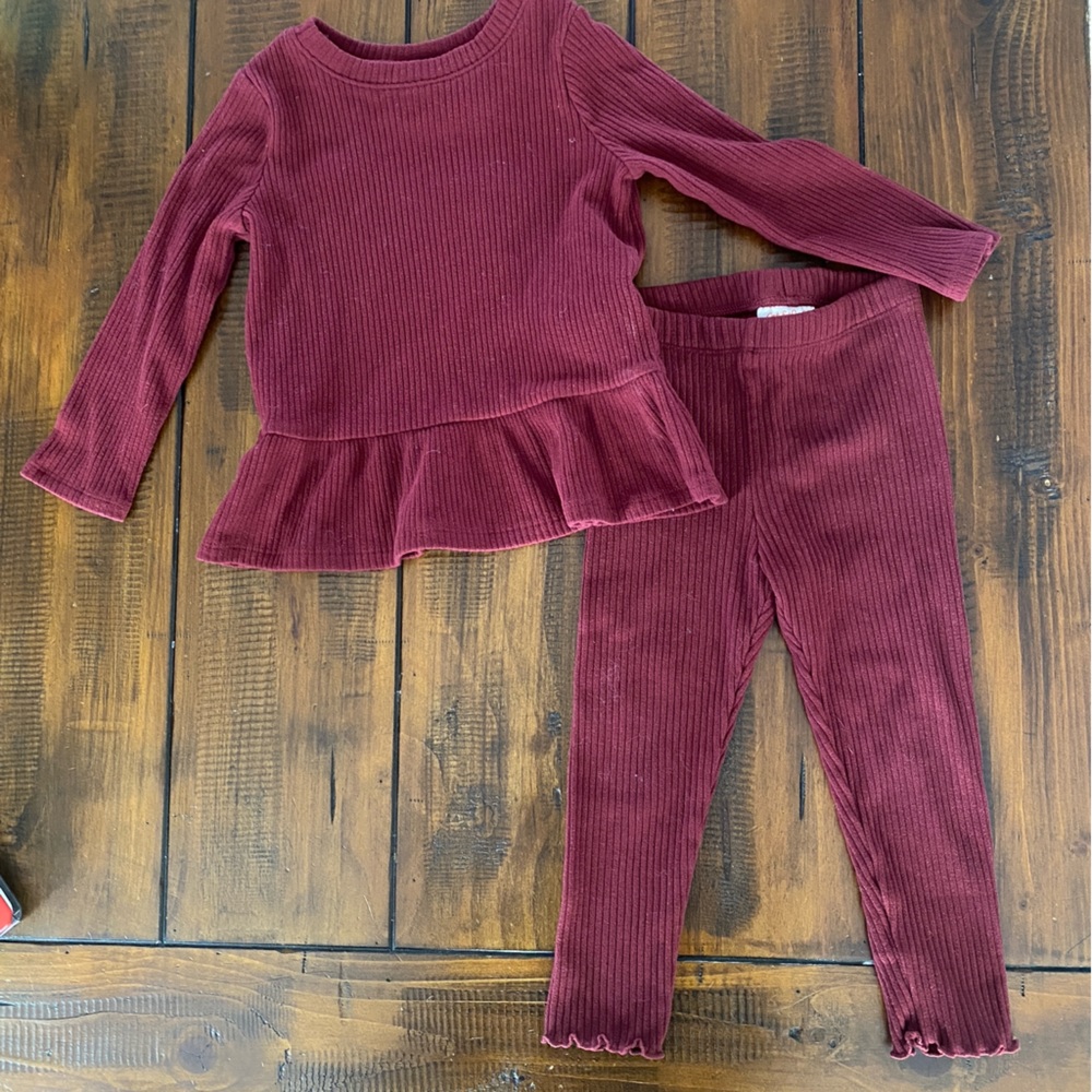 Toddler Girls SET, Cozy Ribbed Leggings & Peplum Top - Cat & Jack - Lightly Worn